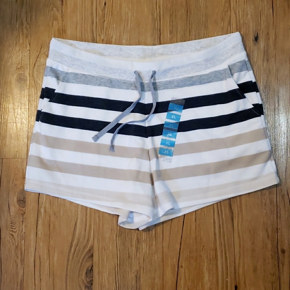 Old Navy Pants - Old Navy Short